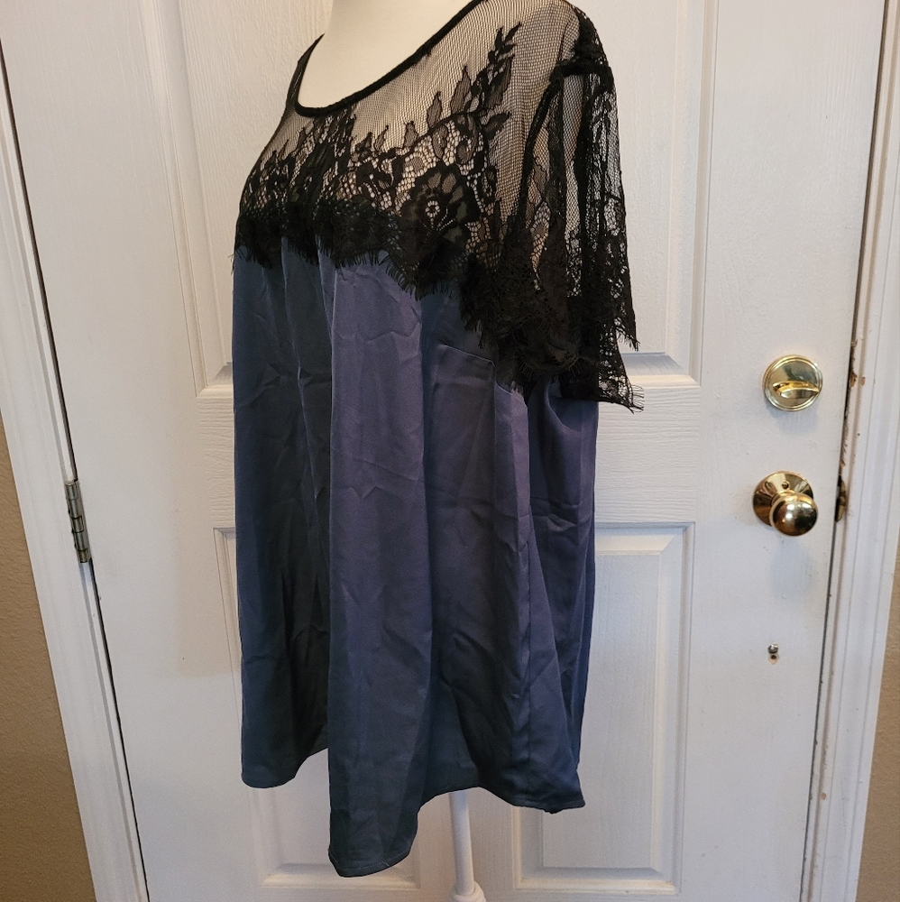 New Torrid Lace Top Blue Gray Black Lace Party Size 3 3X 3XLNew with tags